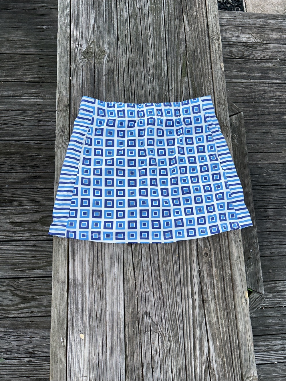 J. McLaughlin Geometric Skirt in Blue & White Size Medium Like New